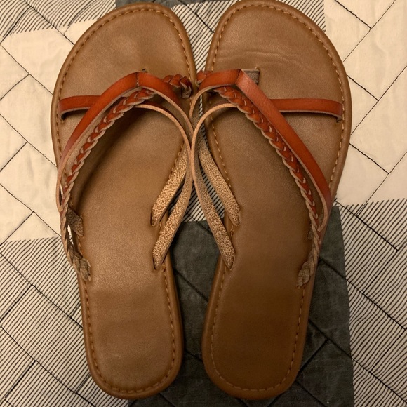 Sandals - Picture 1 of 2